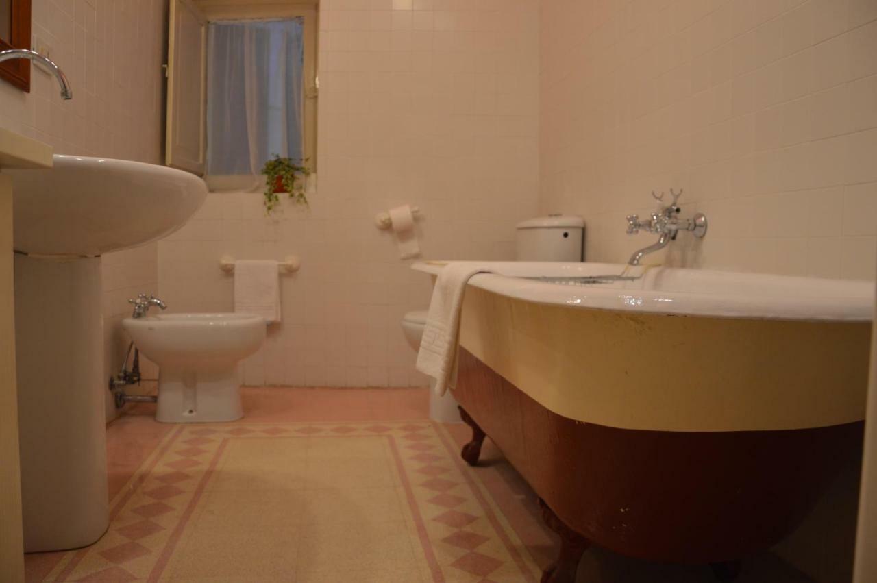 Casa Ciri Bed & Breakfast Foligno Kültér fotó